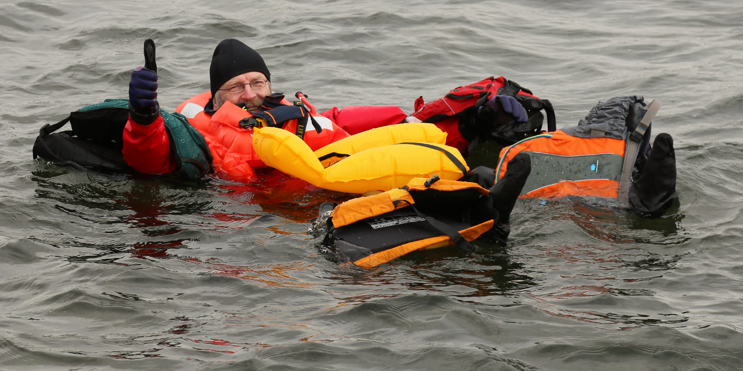 Schwimmwesten retten Leben - vielleicht auch deins - Foto Ralf Strenge